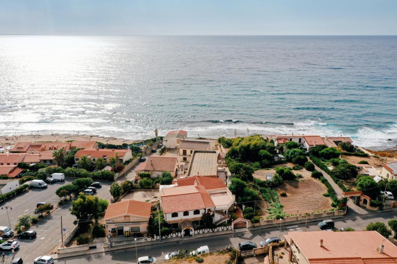 Alabe Hotel Marina Di Tresnuraghes Exteriér fotografie