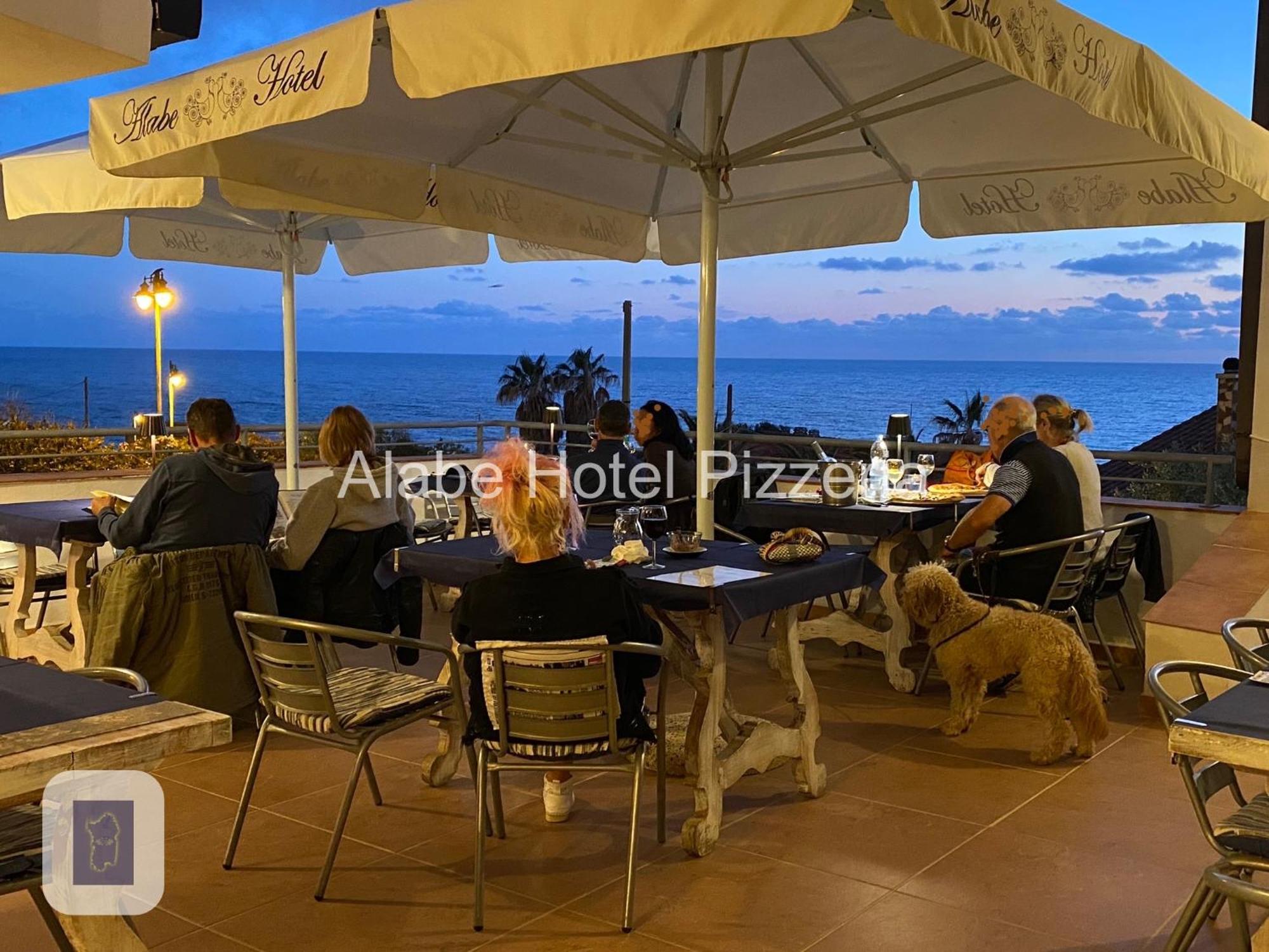 Alabe Hotel Marina Di Tresnuraghes Exteriér fotografie